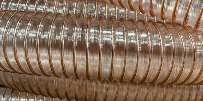Tuyaux flexibles transparents avec renforcement en spirale empilés